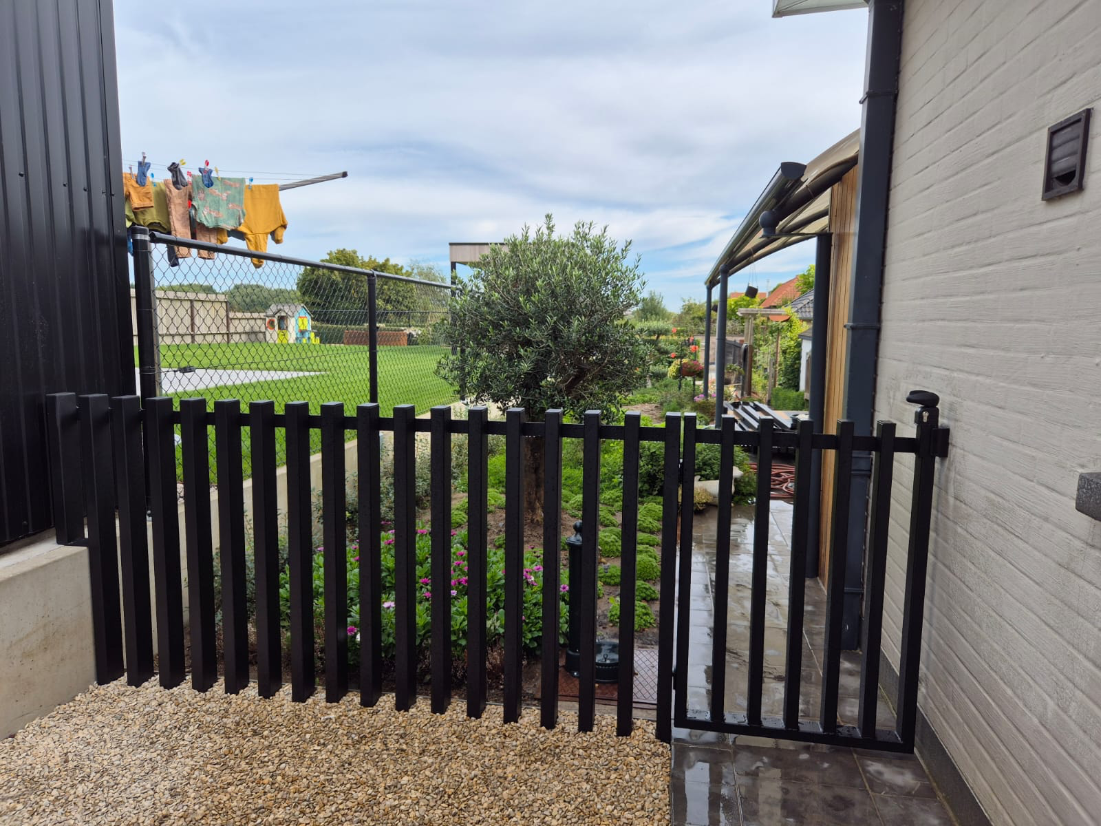 Tuinpoort en afsluiting in gelakt staal